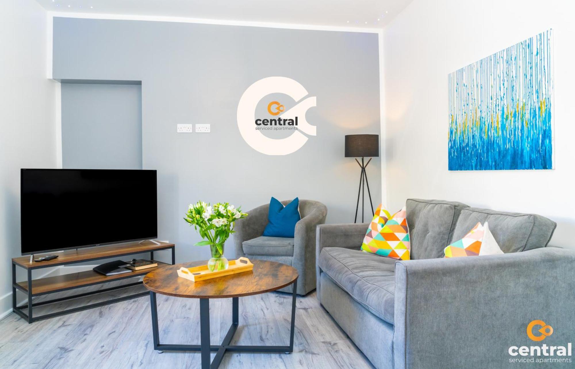 Central Serviced Apartments - 2 Bedroom - Free Street Parking - Fast Wifi - Smart Tvs In All Rooms - Ground Level - Family Neighbourhood - 3 X Double Beds - Heating 24-7 - Trade Stays - Weekly & Monthly Offers Dundee Exterior photo