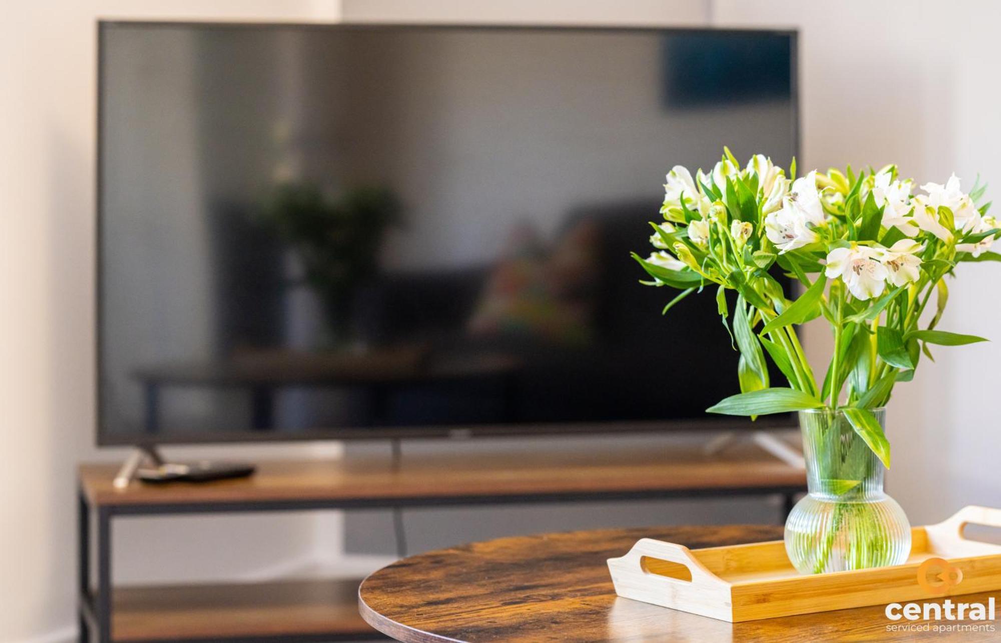 Central Serviced Apartments - 2 Bedroom - Free Street Parking - Fast Wifi - Smart Tvs In All Rooms - Ground Level - Family Neighbourhood - 3 X Double Beds - Heating 24-7 - Trade Stays - Weekly & Monthly Offers Dundee Exterior photo