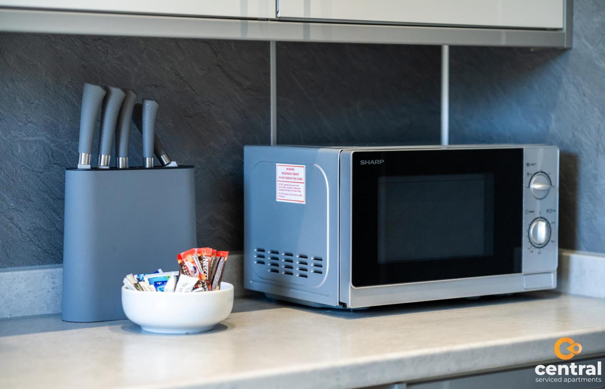 Central Serviced Apartments - 2 Bedroom - Free Street Parking - Fast Wifi - Smart Tvs In All Rooms - Ground Level - Family Neighbourhood - 3 X Double Beds - Heating 24-7 - Trade Stays - Weekly & Monthly Offers Dundee Exterior photo