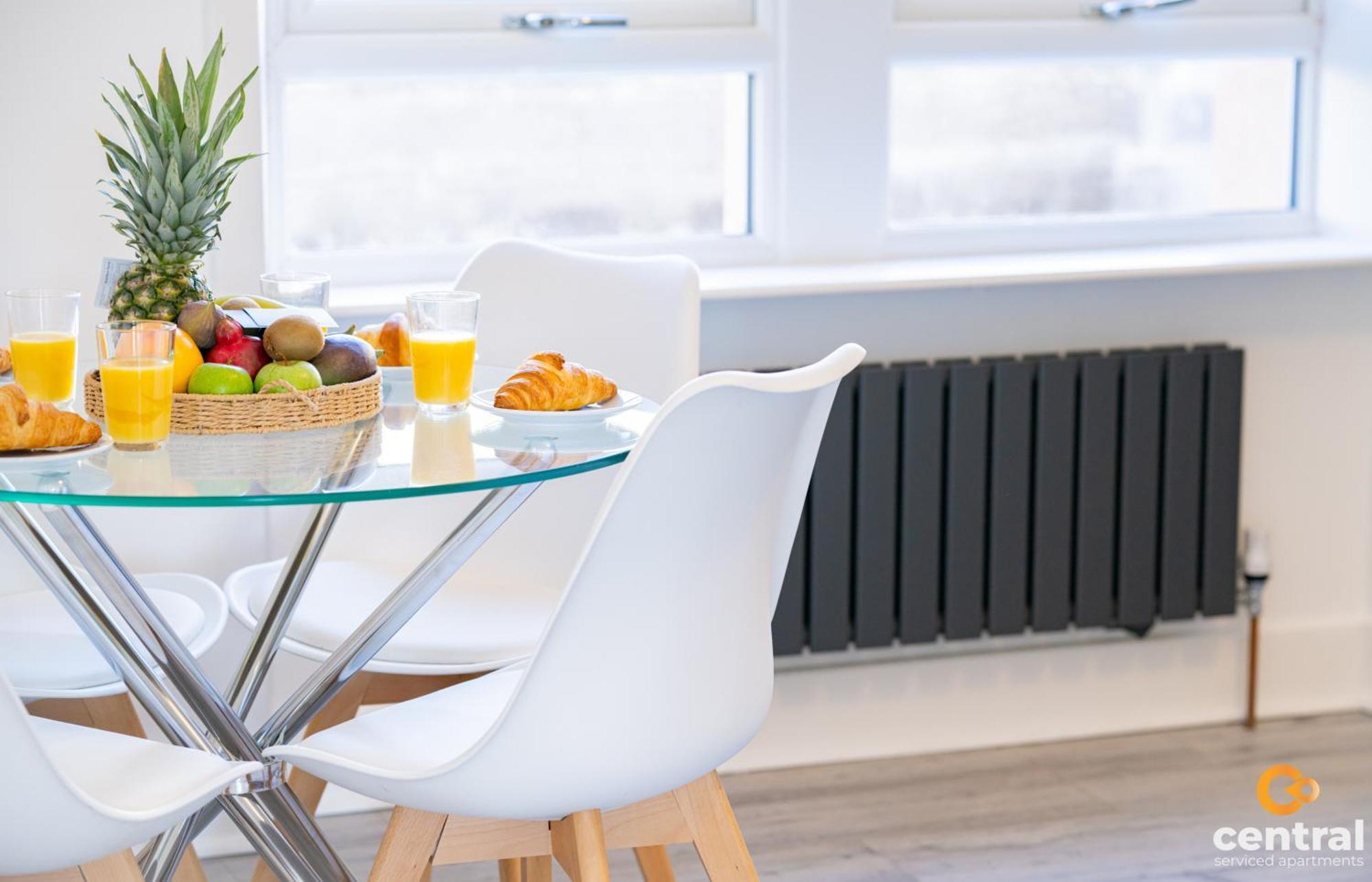 Central Serviced Apartments - 2 Bedroom - Free Street Parking - Fast Wifi - Smart Tvs In All Rooms - Ground Level - Family Neighbourhood - 3 X Double Beds - Heating 24-7 - Trade Stays - Weekly & Monthly Offers Dundee Exterior photo