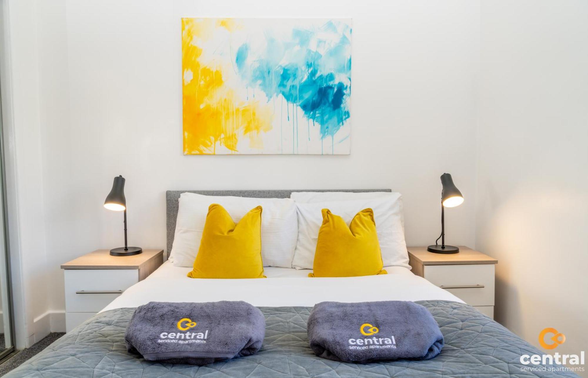 Central Serviced Apartments - 2 Bedroom - Free Street Parking - Fast Wifi - Smart Tvs In All Rooms - Ground Level - Family Neighbourhood - 3 X Double Beds - Heating 24-7 - Trade Stays - Weekly & Monthly Offers Dundee Exterior photo