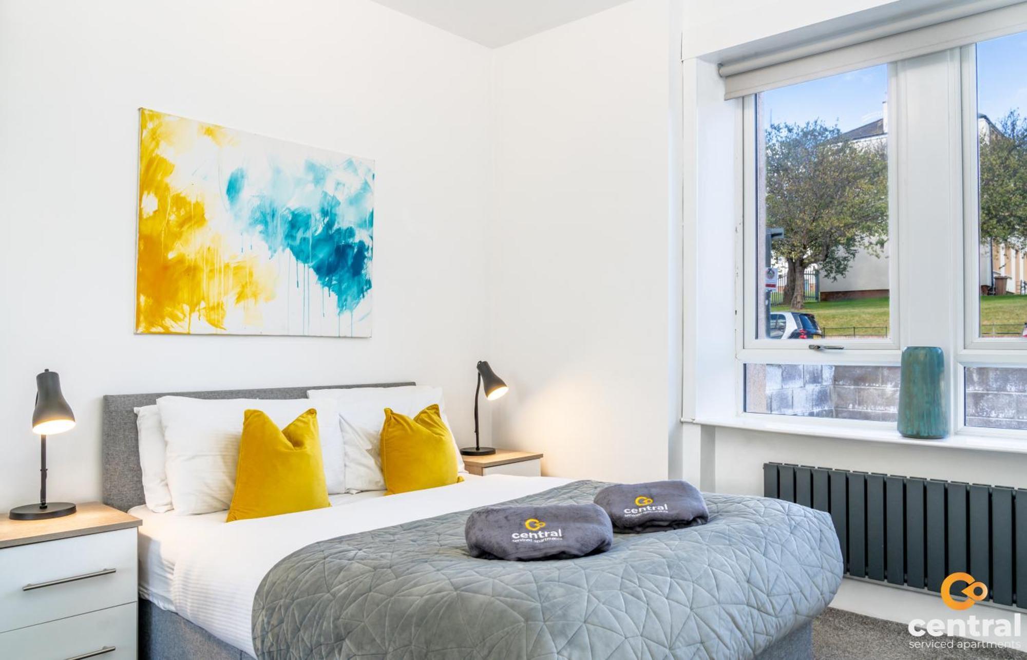 Central Serviced Apartments - 2 Bedroom - Free Street Parking - Fast Wifi - Smart Tvs In All Rooms - Ground Level - Family Neighbourhood - 3 X Double Beds - Heating 24-7 - Trade Stays - Weekly & Monthly Offers Dundee Exterior photo